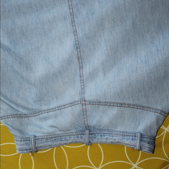 Vintage button up long blue jean skirt. - Picture 3 of 4